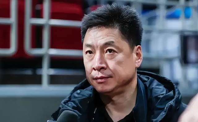 重返广东，接替杜锋？李春江做出回应，尘埃落定，其子表态有深意